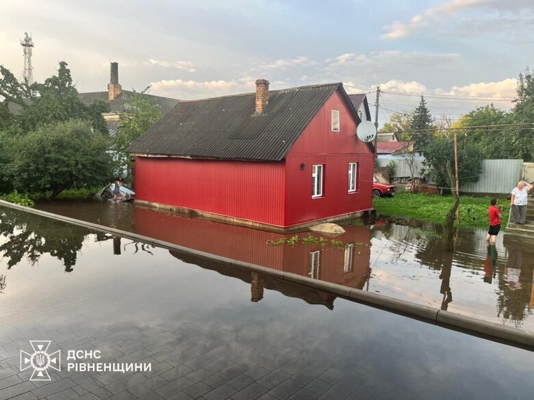 Bad weather hits Ukraine