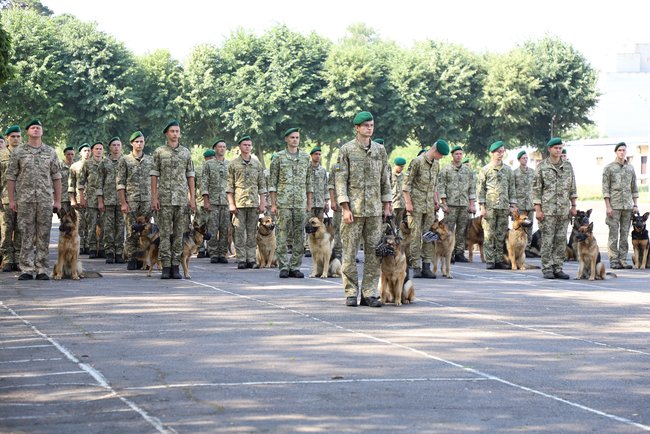 Пограничники-кинологи со служебными собаками впервые примут участие в параде на День Независимости 03