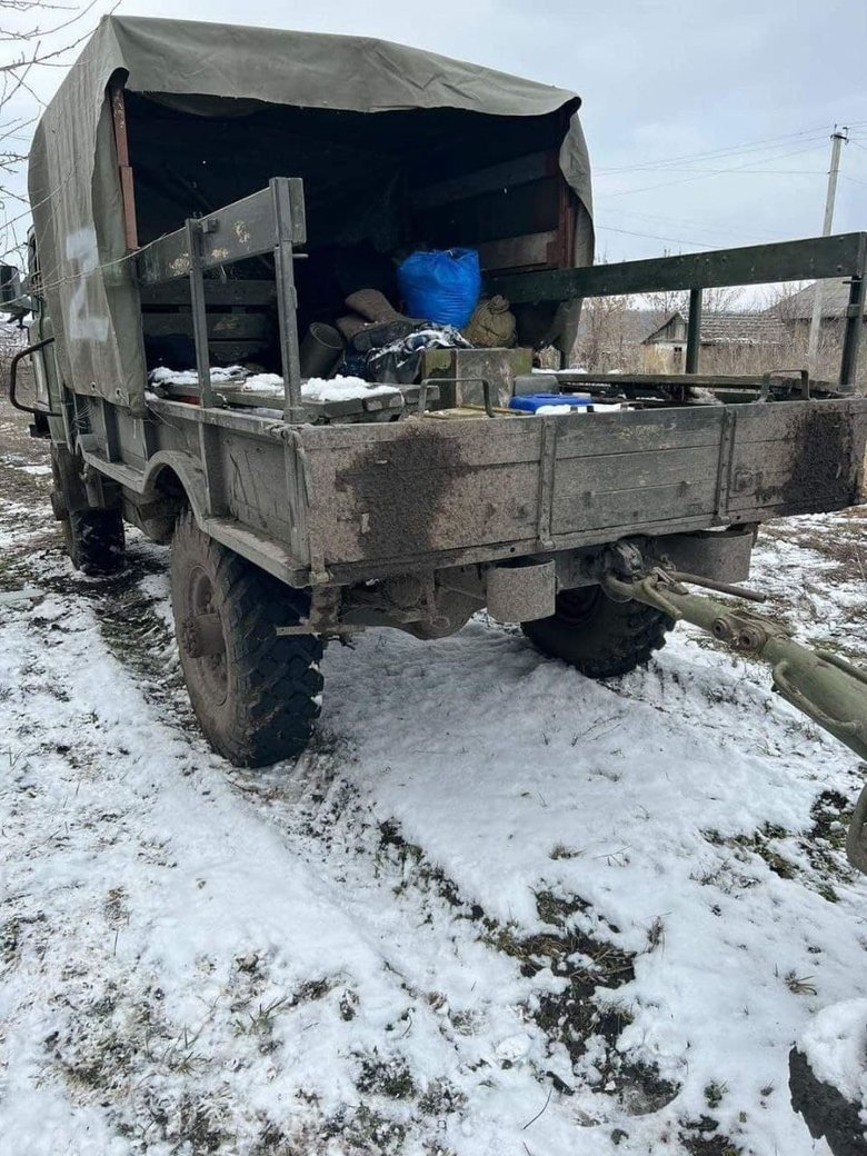 В Луганской области оккупанты сбежали, оставив технику 01
