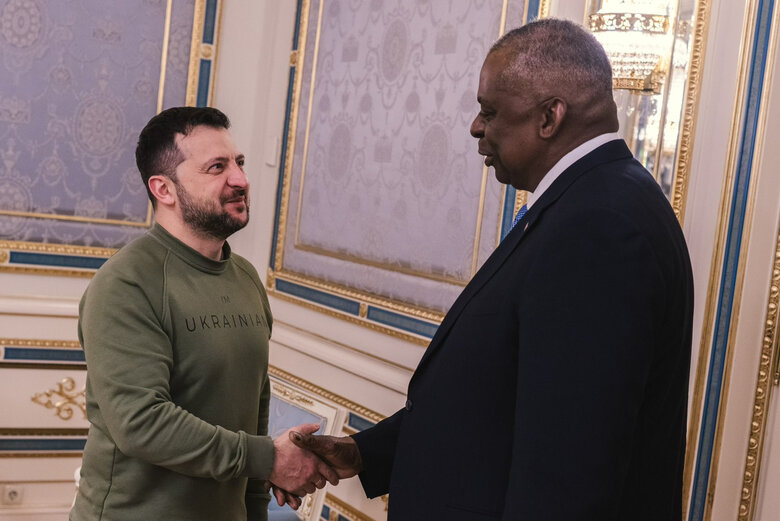 We will continue to support Ukraine’s urgent needs on battlefield, - Austin meets with Zelenskyy 01