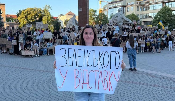 Партія Регіонів 2.0, ФБР та «Свинарчуки» Зеленського