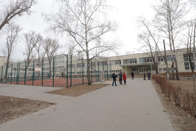 У Дніпрі проводять реновацію будівель закладів освіти та впроваджують програму Безпечна школа 01 У Дніпрі проводять реновацію будівель закладів освіти та впроваджують програму Безпечна школа 01