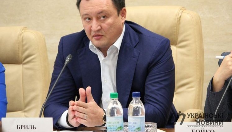 У главы Запорожской области нашли не указанные в декларации четыре автомобиля Mercedes