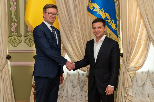 Zelenskyi receives credentials from ambassadors of European states 01