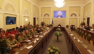 ТСК щодо розкрадань в "оборонці": екс-міністри Єхануров та Іващенко не з'явилися на засідання. ВIДЕО