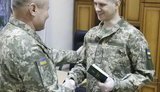 12 освобожденным из плена военным вручили обновленные документы ВСУ, - Минобороны. ФОТО