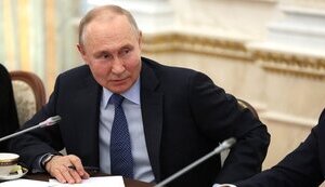 Путін наказав відбирати компанії за зрив держзамовлення під час воєнного стану
