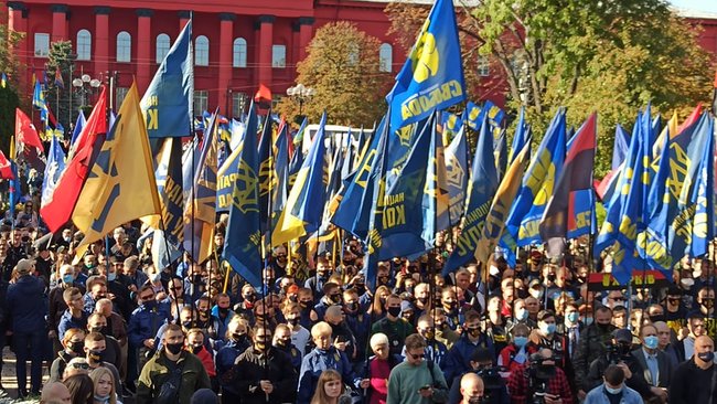 У Києві відбувається Марш УПА: учасники збираються оголосити вимоги Зеленському 24 У Києві відбувається Марш УПА: учасники збираються оголосити вимоги Зеленському 24