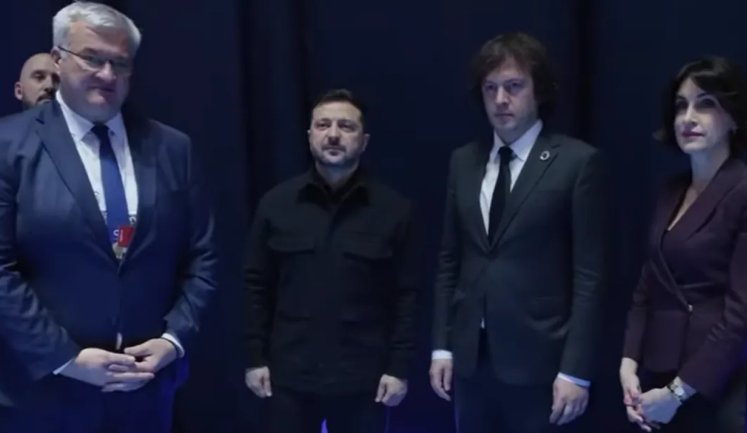 Щодо Зеленського я завжди ретельно підбирав слова, він президент країни, що воює, - Кобахідзе