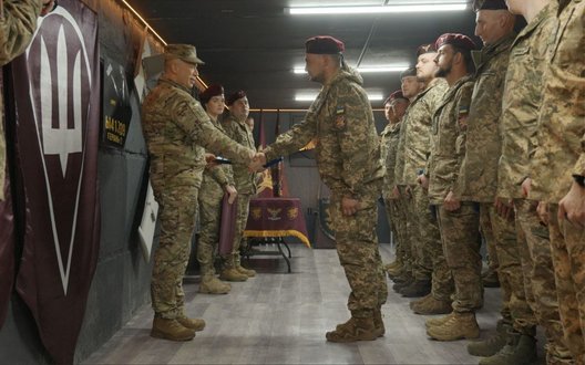 Сирський вручив відзнаки бійцям штурмових і десантних підрозділів у Південній операційній зоні. ФОТОрепортаж