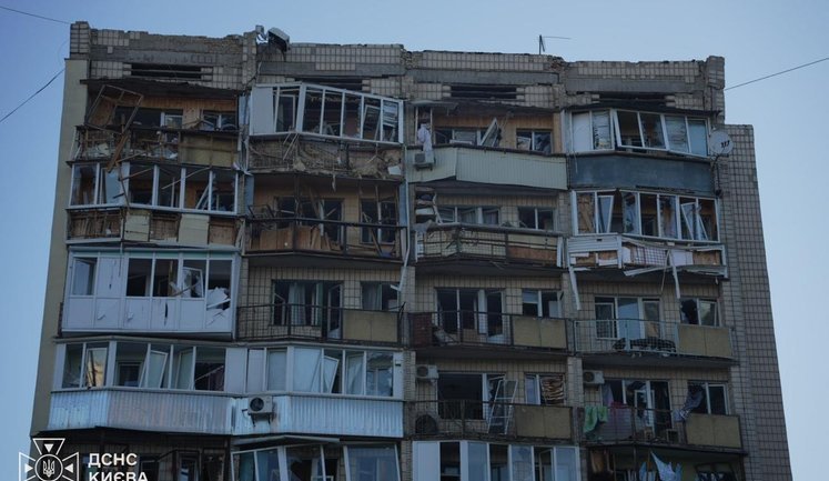 Зеленський пообіцяв далекобійну відповідь Росії на масований удар по Києву