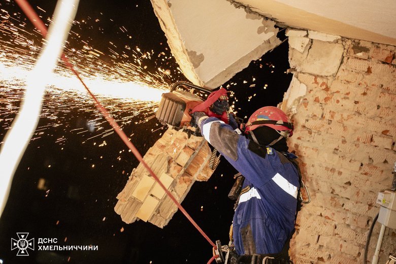 дом в Хмельницком после взрыва газа