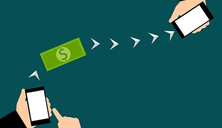 У Нацбанку задумались про обмеження карткових переказів і ліміти на зарахування готівки через термінали (оновлено)