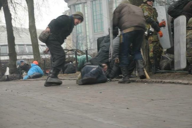 Смерть ветерана та волонтера Віталія Панича: Перед хворим чоловіком просто відкрили двері боксу, які виходять на вулицю, і виставили його: Все. Ідіть 08
