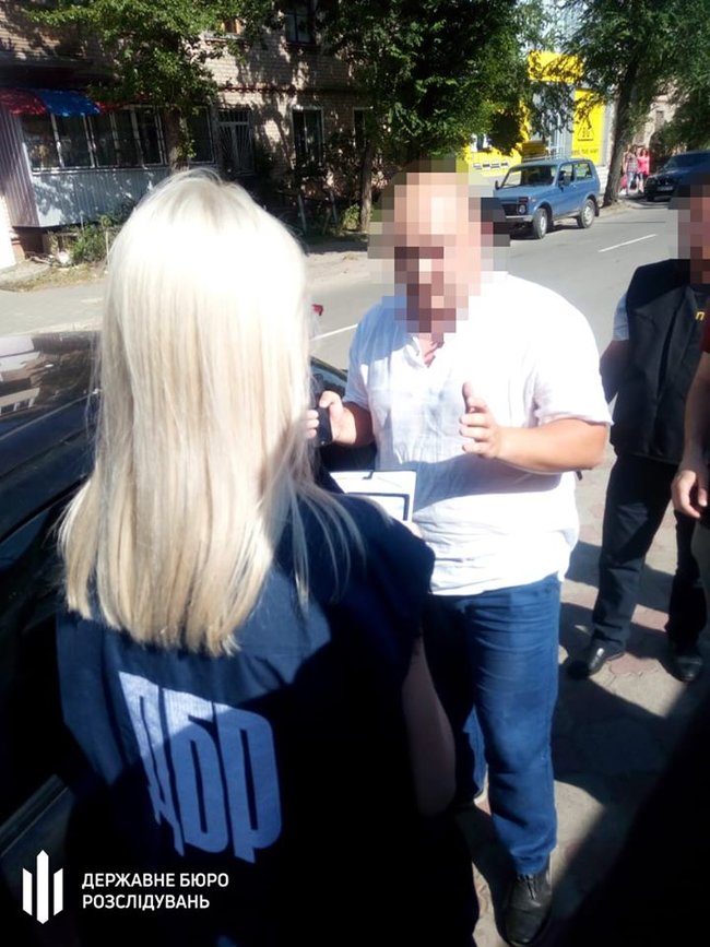 На Луганщине налоговик попался на взятке 30 тыс. грн, - ГБР 03