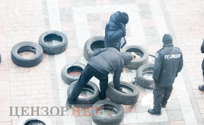 Сутички біля Ради: девятьох протестувальників затримано, - Геращенко 11