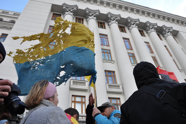 Раду на карантин. Єрмака у відставку, - Марш патріотів прибув під ОП для передачі вимог 44