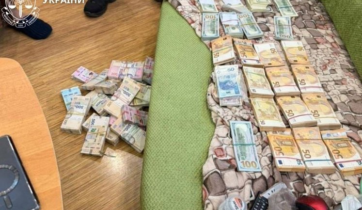 При закупках для воинской части в Днепре присвоили более 14,5 млн грн: дело передано в суд. ФОТОрепортаж