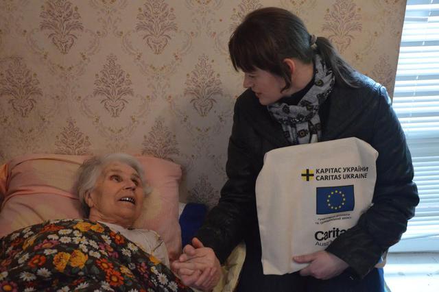 Карітас України започатковує новий проект медико-соціального супроводу Домашня опіка в буферній зоні 01 Карітас України започатковує новий проект медико-соціального супроводу Домашня опіка в буферній зоні 01