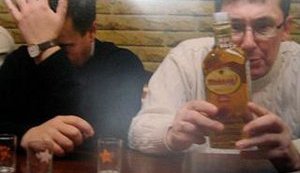 Пьяный министр МВД Украины Луценко арестован немецкой полицией за драку