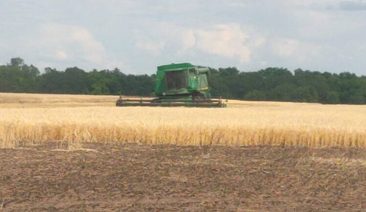 На Дніпропетровщині під час збору врожаю на ворожій міні підірвався комбайнер. ФОТО