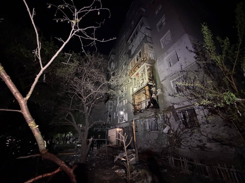 Drone attack on Odesa: high-rise building damaged, four people injured