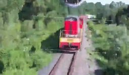 безпілотник атакує поїзд на брянщині