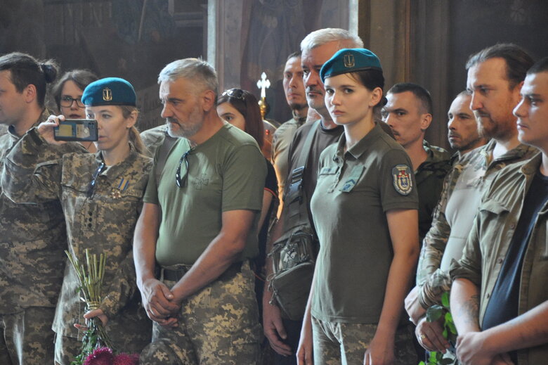 Із загиблим в бою з окупантами воїном Романом Барвінком (Скрипалем) попрощалися в Києві 57