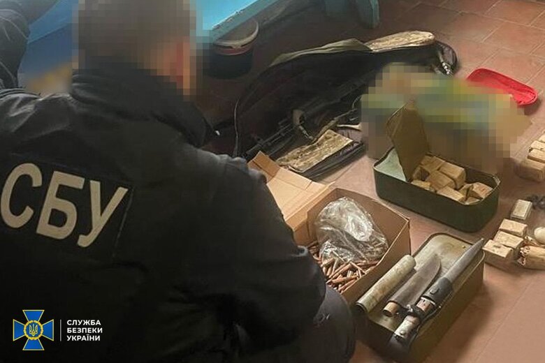 Затримано торговців трофейною зброєю