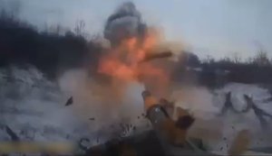 Экипаж украинского Т-72 под огнем FPV уничтожил российскую пехоту на Сиверском направлении. ВИДЕО