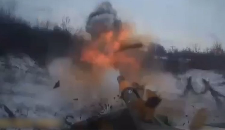 Экипаж украинского Т-72 под огнем FPV уничтожил российскую пехоту на Сиверском направлении. ВИДЕО