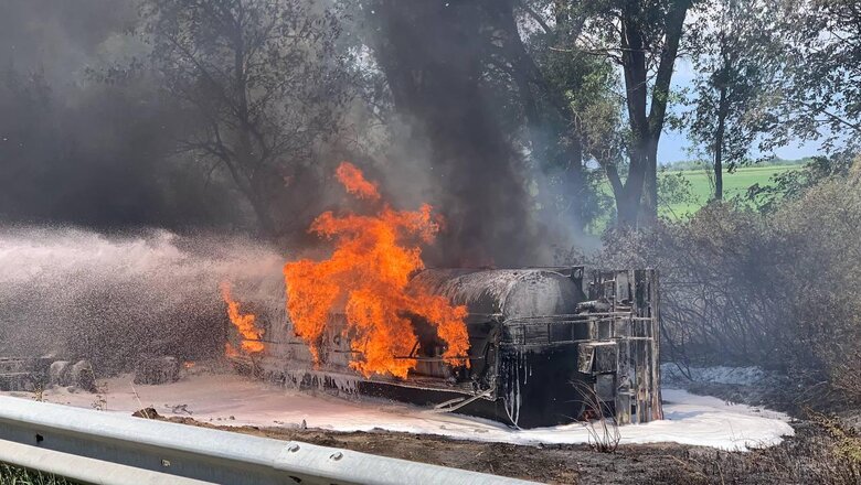 Бензовоз вибухнув на трасі в Броварському районі. Є загиблий, вирувала велика пожежа 02