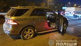 27-річного чоловіка розстріляли в автомобілі на набережній Дніпра. ФОТОрепортаж
