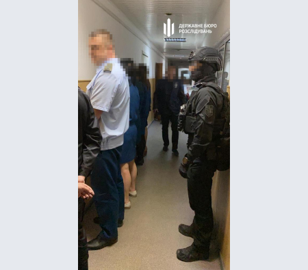 ГБР разоблачило масштабную схему с многомиллионным занижением таможенной стоимости автомобилей из Грузии 05