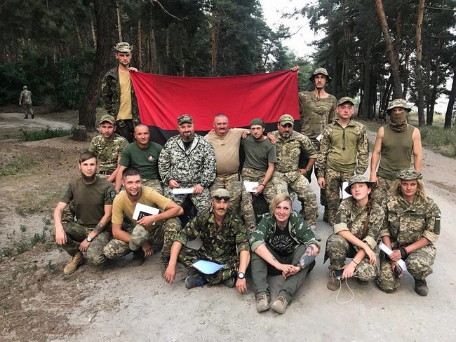 Чому добровольці не підуть у ЗСУ 03