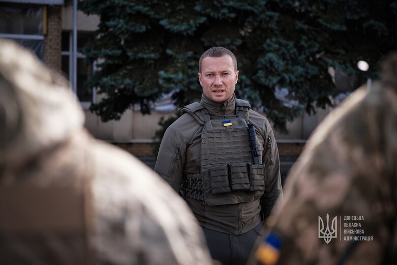 Над визволеним Лиманом офіційно підняли український прапор 07