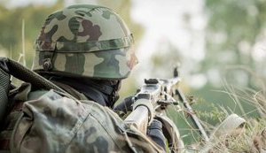 Противник с полуночи трижды обстреливал защитников Украины, потерь нет, - Минобороны