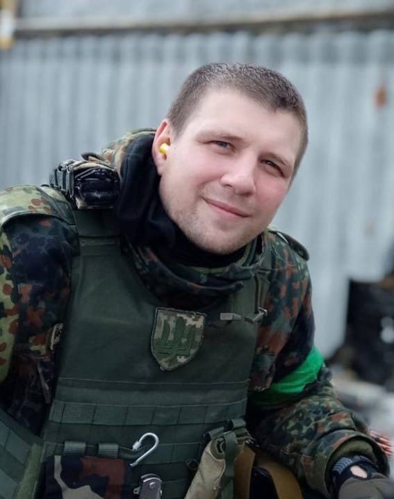 В бою з російськими загарбниками загинув воїн Тарас Пласкон 01