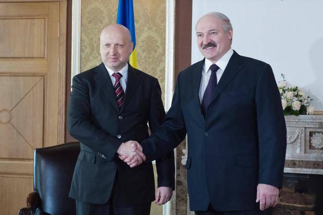 Александр Турчинов: Объявляю мобилизацию, а мне партнеры говорят, что я провоцирую русских 10