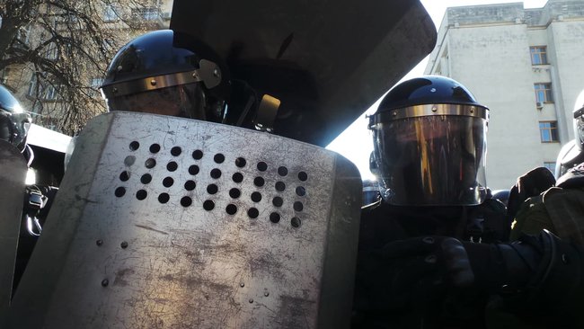 Свинарчуків - за ґрати! - протест проти корупції в Укроборонпромі переріс у зіткнення під АП (оновлено) 15