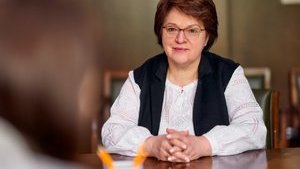 Мы должны производить вакцину от коронавируса самостоятельно, - Минздрав