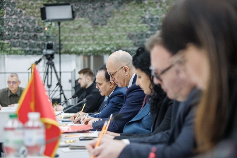 Умєров провів зустріч з представниками 9 країн Південно-Східної Європи