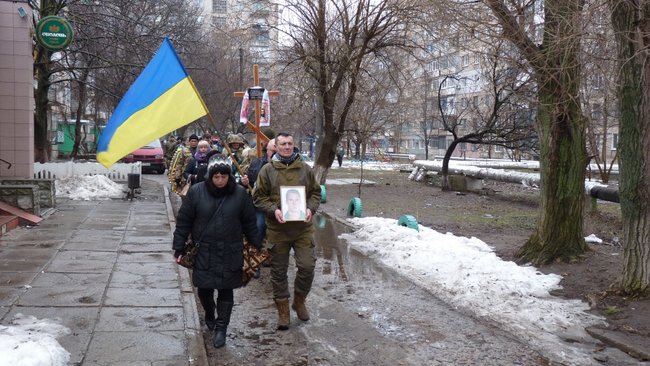 Із загиблим воїном 36-ї ОБрМП Олександром Швецем попрощалися на Кіровоградщині 10