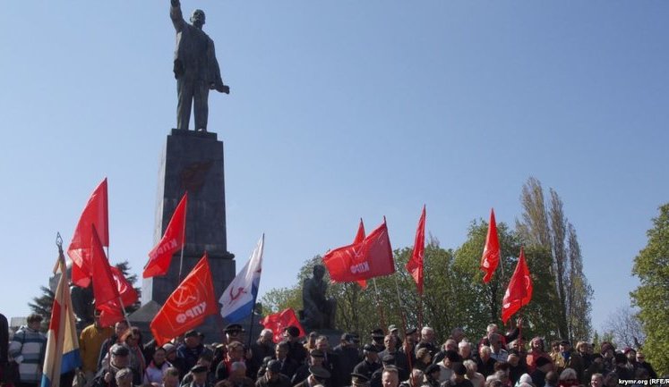 Коммунисты оккупированного Севастополя по случаю дня рождения Ленина устроили митинг и прием новых членов. ФОТО
