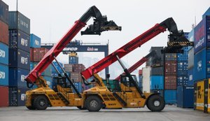 Доставка товарів із Китаю в Росію подорожчала на 40%