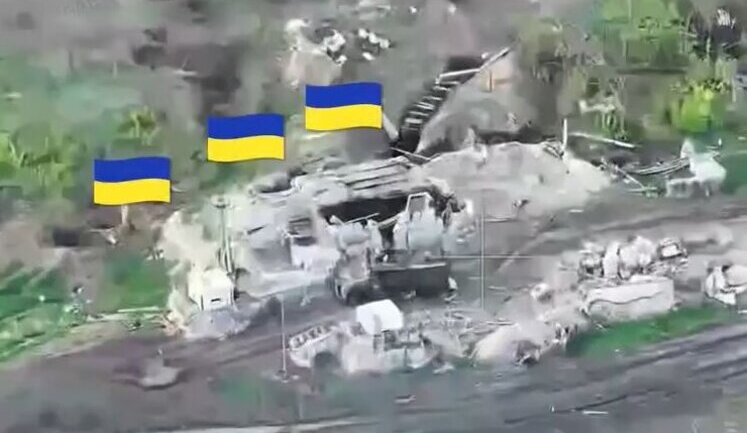 Троє бійців дали відсіч взводу російських штурмовиків та утримали позицію. ВIДЕО