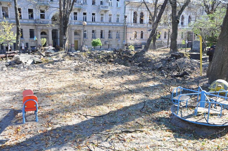 Consequences of Russian missile strikes on Kyiv 20