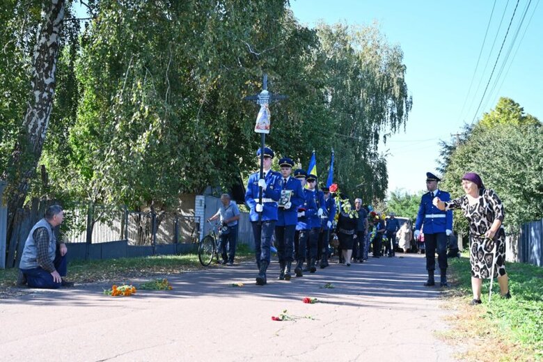 21-річний командир розвідвзводу бригади НГУ Буревій Костянтин Ковтун загинув у боях з ворогом на Донеччині 08