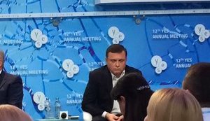 Левочкин хотел сделать пиар на Небесной сотне, объявив на YES минуту молчания, - Украинская правда. ФОТО