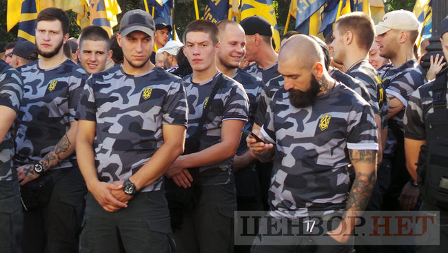 Президент обіцяв, - Нацкорпус пікетує Раду з вимогою спрощення процедури отримання громадянства учасниками АТО 09